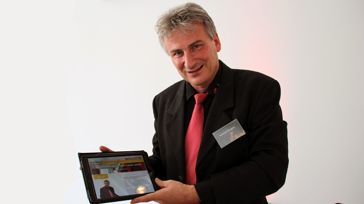 Joachim Bruyers präsentierte beim Voice of Fire das neue Sprachalarmforum.